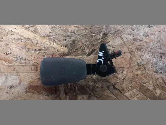 bontott VOLVO S60 Hátsó középső Biztonsági Öv Csat