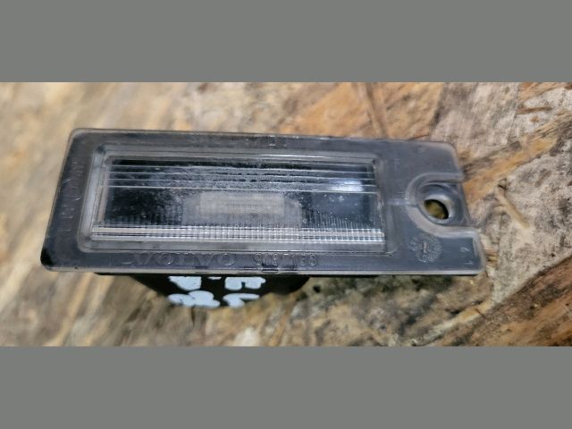 bontott VOLVO S60 Hátsó Rendszámtábla Világítás