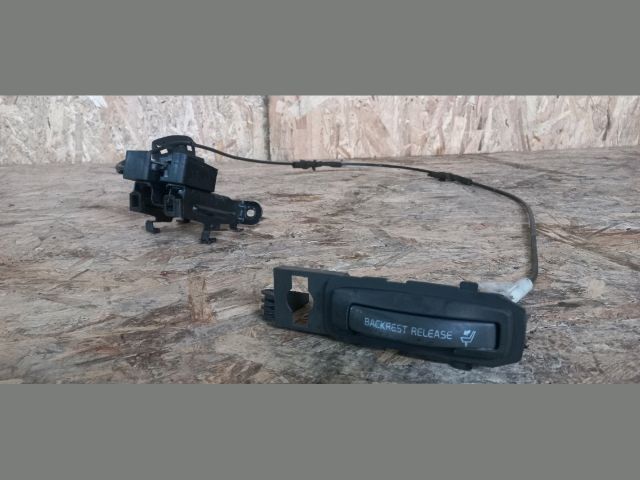 bontott VOLVO S60 Hátsó Üléstámla Döntő Kar / Gomb