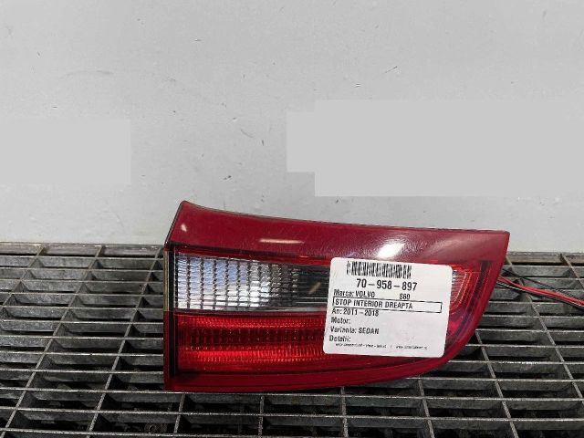 bontott VOLVO S60 Jobb Belső Hátsó Lámpa