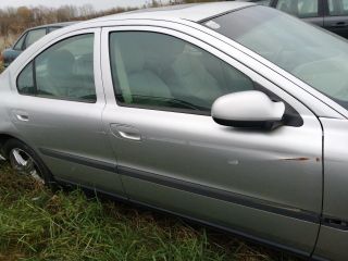 bontott VOLVO S60 Jobb első Ajtó (Részeivel)