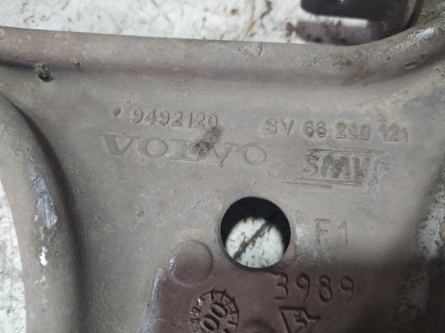 bontott VOLVO S60 Jobb első Alsó Első Lengőkar