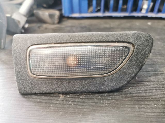 bontott VOLVO S60 Jobb első Sárvédő Irányjelző