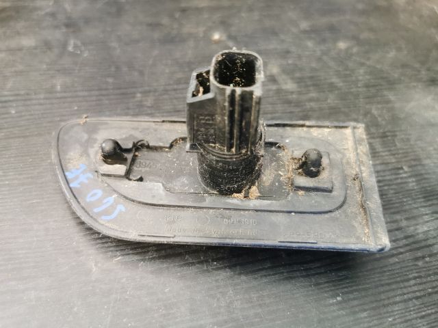 bontott VOLVO S60 Jobb első Sárvédő Irányjelző