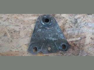 bontott VOLVO S60 Jobb első Segédkeret Kitámasztó