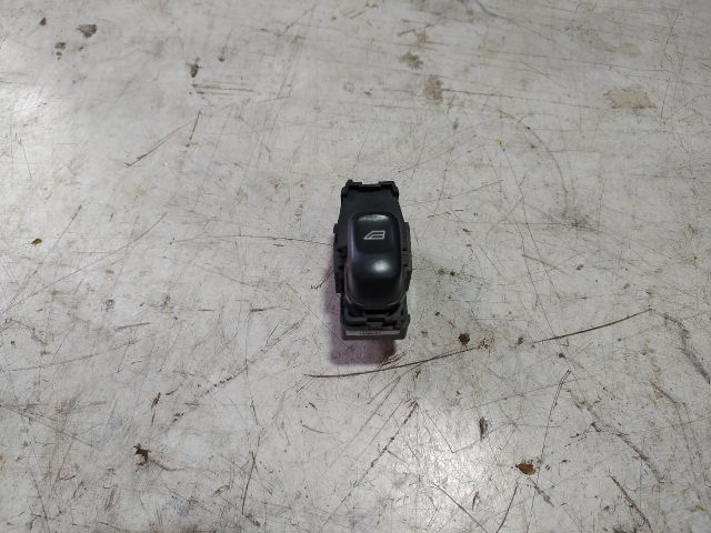 bontott VOLVO S60 Jobb hátsó Ablakemelő Kapcsoló