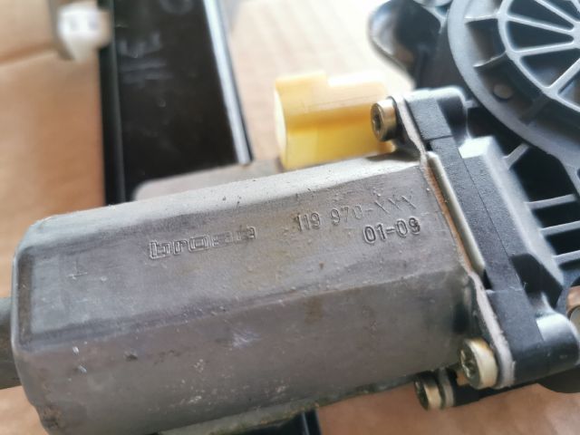 bontott VOLVO S60 Jobb hátsó Ablakemelő Szerkezet (Elektromos)