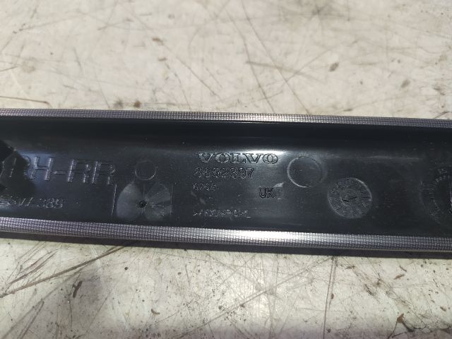 bontott VOLVO S60 Jobb hátsó Ajtó Díszléc