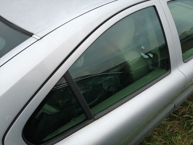 bontott VOLVO S60 Jobb hátsó Ajtó (Részeivel)