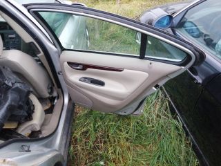 bontott VOLVO S60 Jobb hátsó Ajtó (Részeivel)