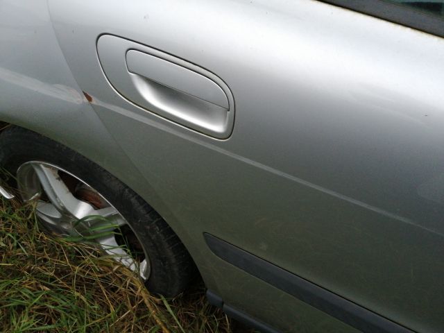 bontott VOLVO S60 Jobb hátsó Ajtó (Részeivel)