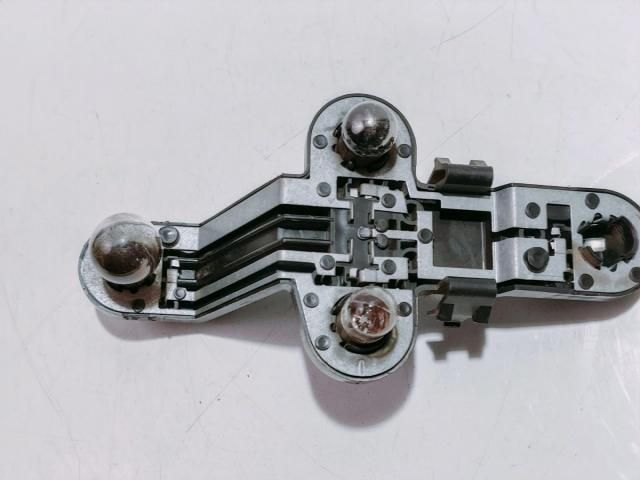 bontott VOLVO S60 Jobb Hátsó Lámpa Foglalat