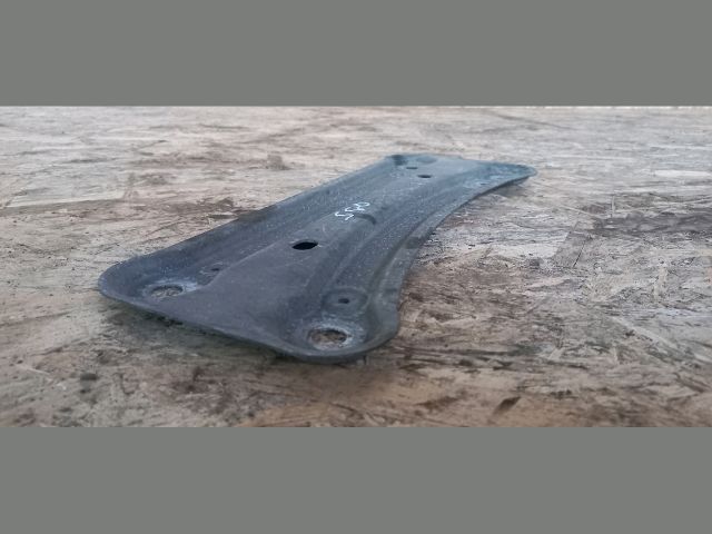 bontott VOLVO S60 Padlólemezen Lévő Tartó Konzol