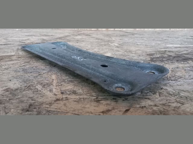 bontott VOLVO S60 Padlólemezen Lévő Tartó Konzol