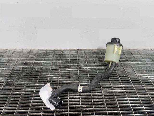 bontott VOLVO S60 Szervóolaj Tartály