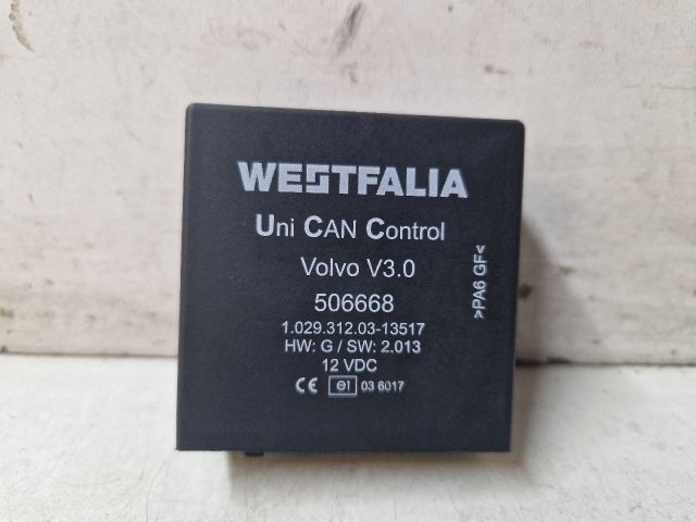 bontott VOLVO S60 Vonóhorog Elektronika