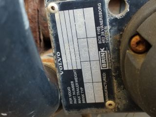 bontott VOLVO S60 Vonóhorog