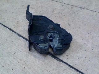 bontott VOLVO S70 Bal Motorháztető Zárszerkezet