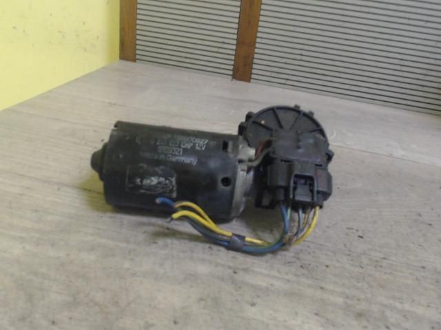 bontott VOLVO S70 Első Ablaktörlő Motor