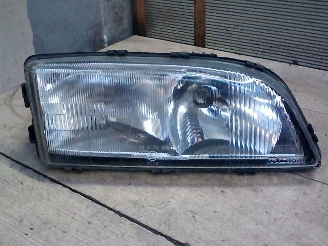 bontott VOLVO S70 Jobb Fényszóró