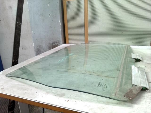 bontott VOLVO S70 Jobb hátsó Ablak