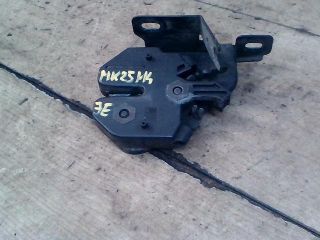 bontott VOLVO S70 Jobb Motorháztető Zárszerkezet