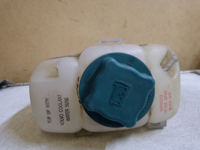 bontott VOLVO S80 Kiegyenlítő Tartály