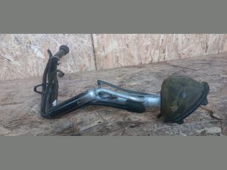 bontott VOLVO S80 Tankbetöltő Cső Burkolat