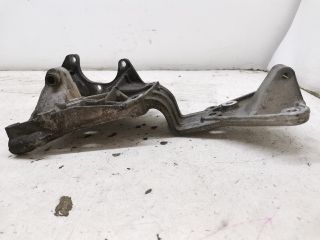 bontott VOLVO S80 Generátor Tartó Bak