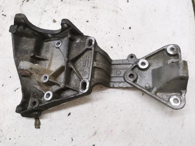 bontott VOLVO S80 Generátor Tartó Bak