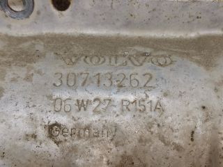 bontott VOLVO S80 Leömlő Hővédő Lemez