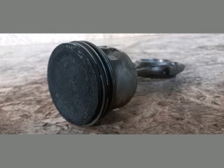 bontott VOLVO S80 Dugattyú és Hajtókar