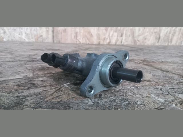 bontott VOLVO S80 Főfékhenger