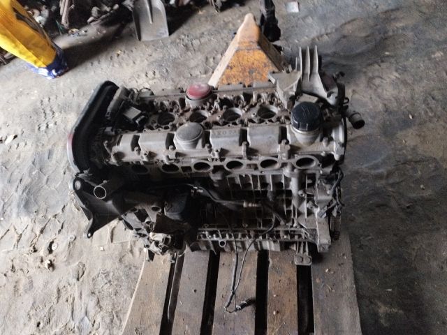 bontott VOLVO S80 Motor (Fűzött blokk hengerfejjel)