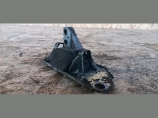 bontott VOLVO S80 Motor Tartó Bak Jobb