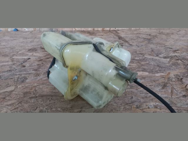 bontott VOLVO S80 Ablakmosó Tartály