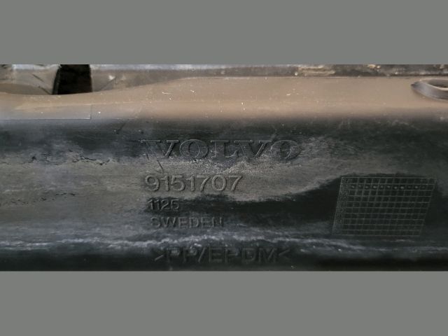 bontott VOLVO S80 Bal első Küszöb Díszléc