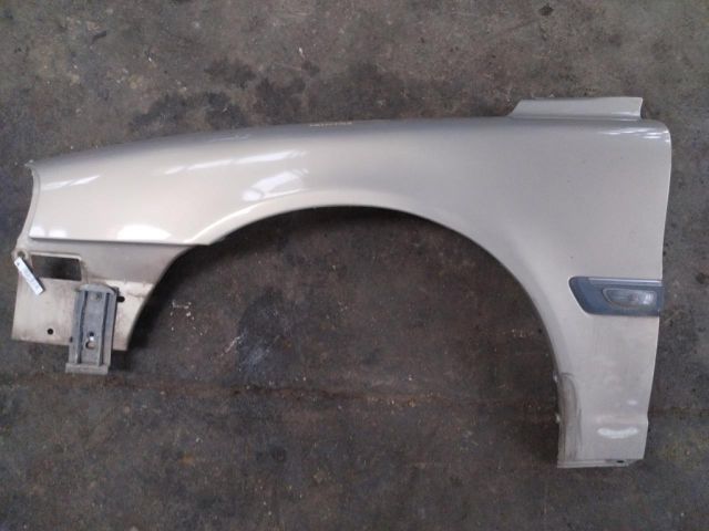 bontott VOLVO S80 Bal első Sárvédő