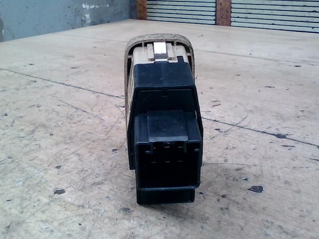 bontott VOLVO S80 Bal hátsó Ablakemelő Kapcsoló