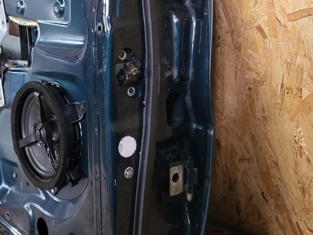 bontott VOLVO S80 Bal hátsó Ajtó (Üres lemez)