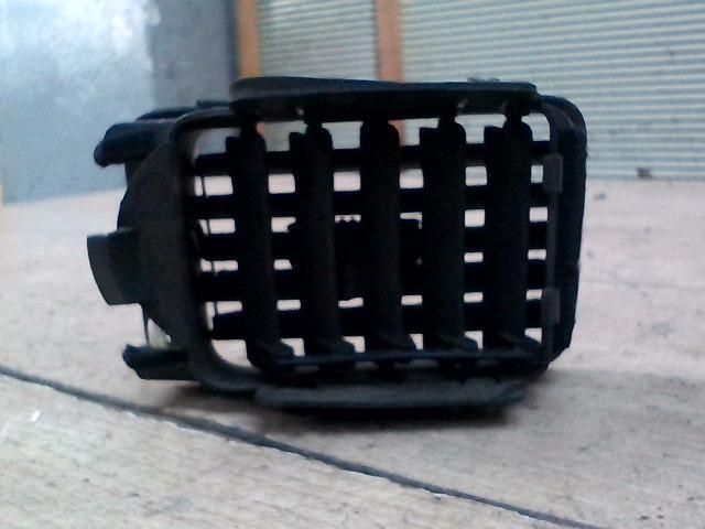 bontott VOLVO S80 Bal Szellőző