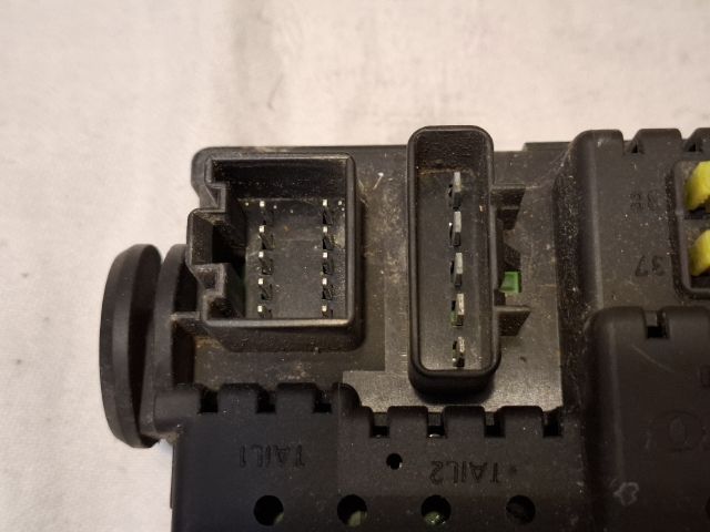 bontott VOLVO S80 Biztosítéktábla Csomagtér