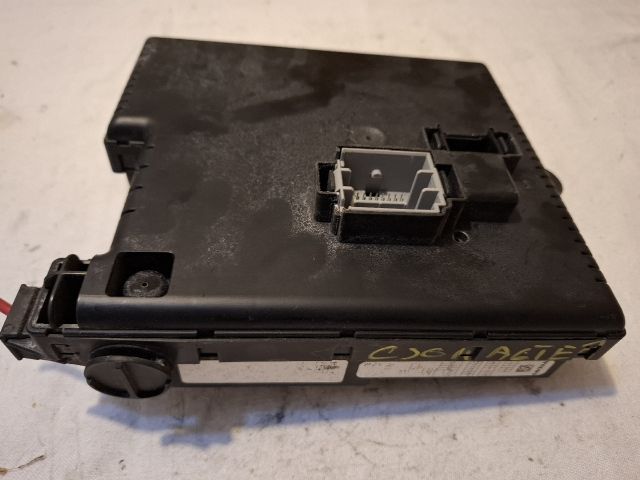 bontott VOLVO S80 Biztosítéktábla Csomagtér