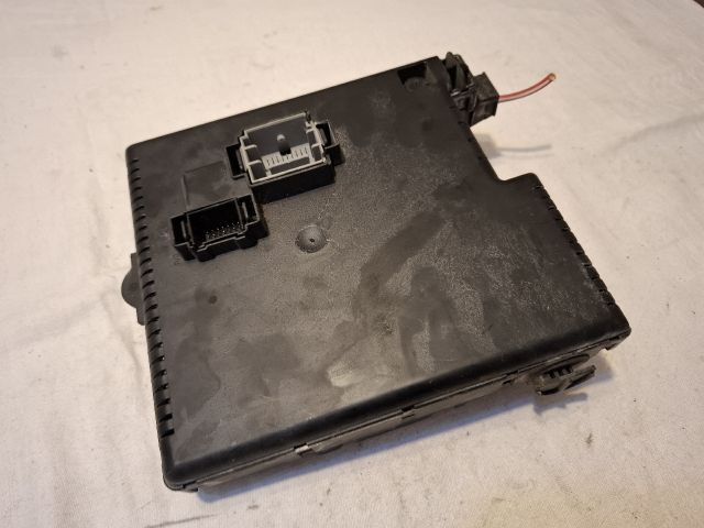 bontott VOLVO S80 Biztosítéktábla Csomagtér