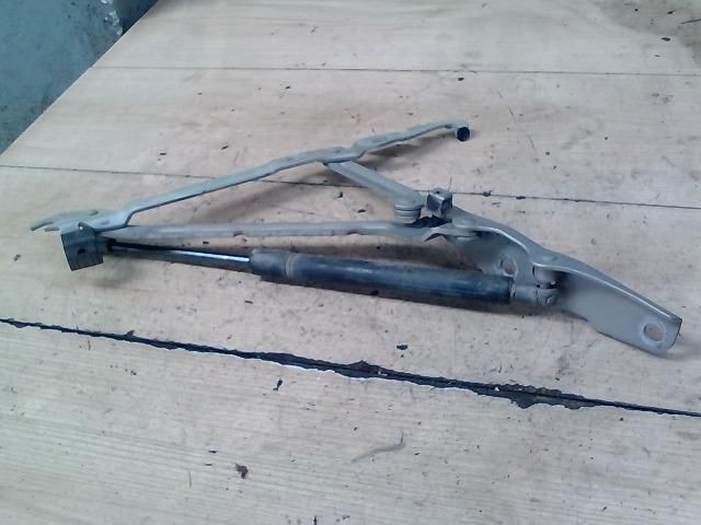 bontott VOLVO S80 Csomagtérajtó Bal Zsanér