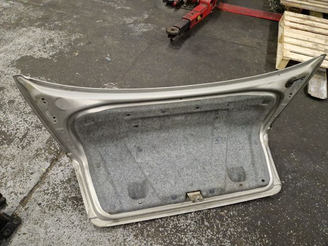 bontott VOLVO S80 Csomagtérajtó (Részeivel)