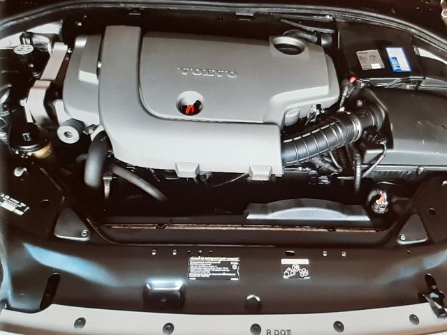 bontott VOLVO S80 Jobb első Féknyereg Munkahengerrel