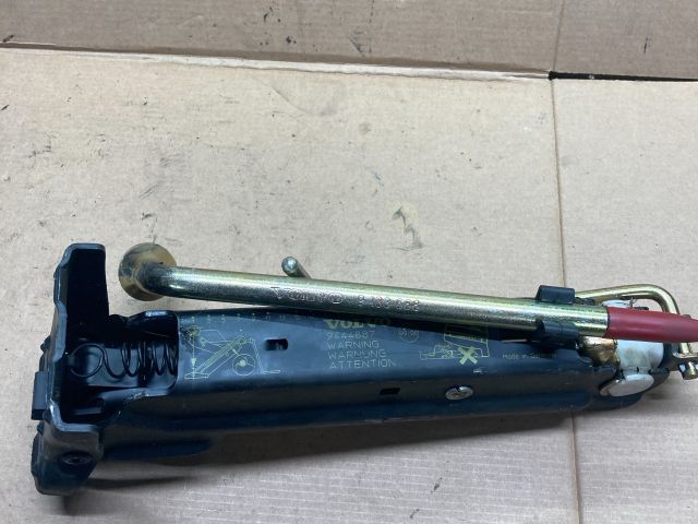 bontott VOLVO S80 Emelő