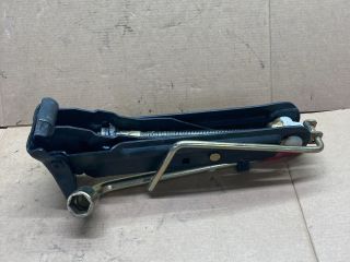 bontott VOLVO S80 Emelő