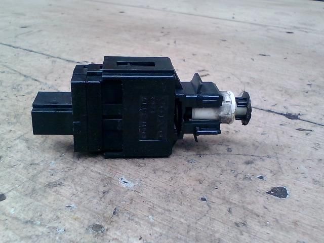 bontott VOLVO S80 Fék Pedál Kapcsoló